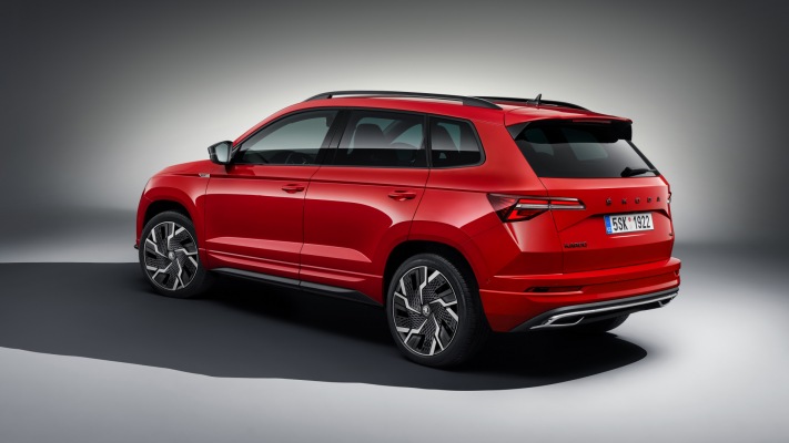 Skoda Karoq Sportline 2022. Desktop wallpaper