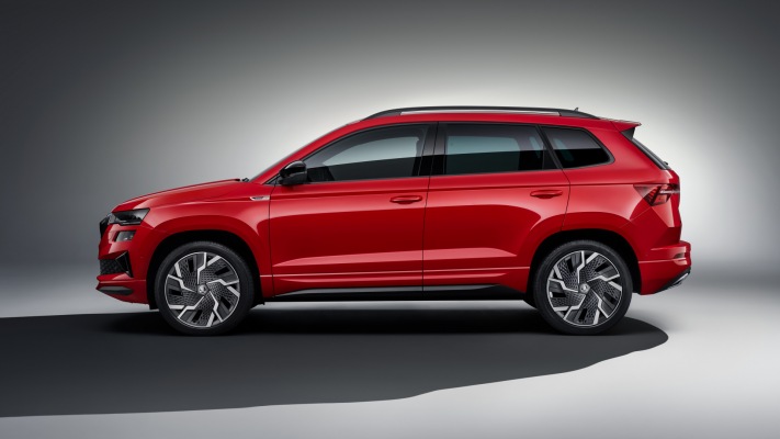 Skoda Karoq Sportline 2022. Desktop wallpaper