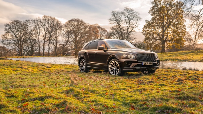 Bentley Bentayga Outdoor Pursuits Collection UK Version 2022. Desktop wallpaper