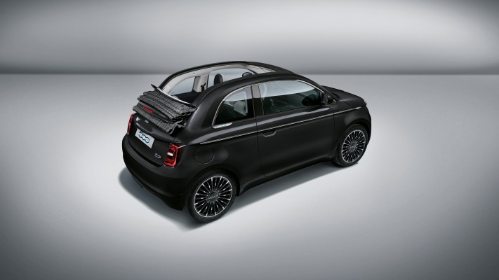 Fiat 500 La Prima Bocelli 2022. Desktop wallpaper