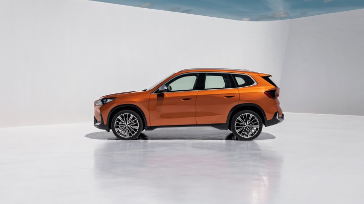 BMW X1 xDrive23i 2023. Desktop wallpaper