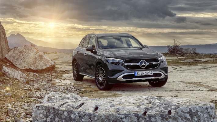 Mercedes-Benz GLC 2023. Desktop wallpaper