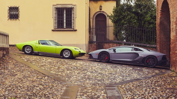 Lamborghini Miura P400 S 1969. Desktop wallpaper