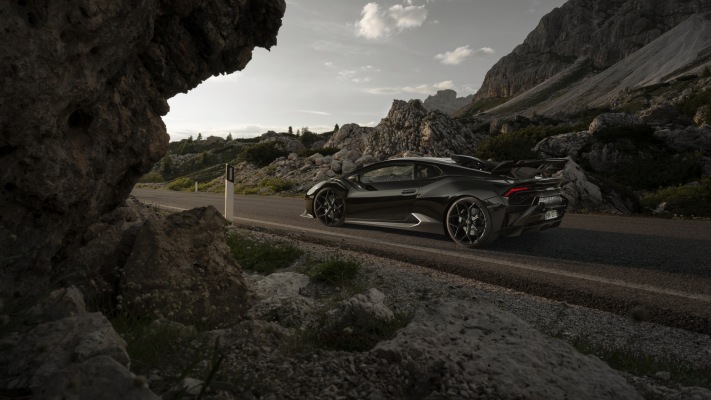 Lamborghini Huracán STO Novitec 2022. Desktop wallpaper