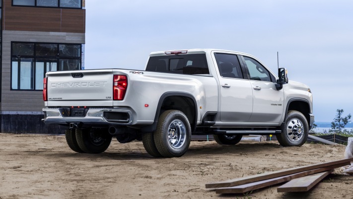 Chevrolet Silverado 3500 HD LTZ 2024. Desktop wallpaper