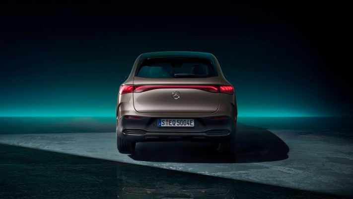 Mercedes-Benz EQE SUV 2024. Desktop wallpaper