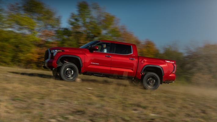 Toyota Tundra TRD Lift Kit 2023. Desktop wallpaper