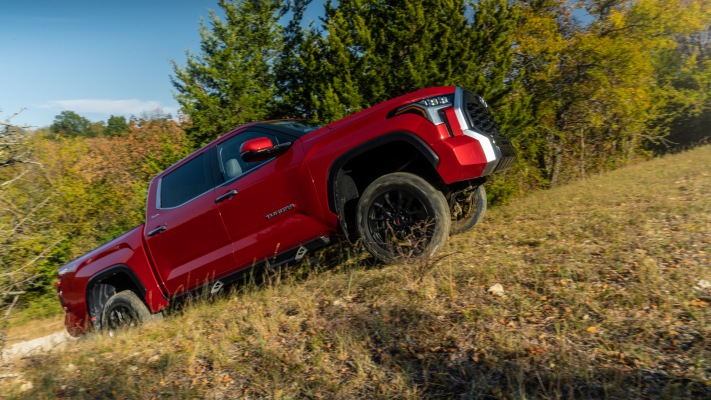 Toyota Tundra TRD Lift Kit 2023. Desktop wallpaper