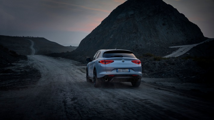 Alfa Romeo Stelvio Competizione 2023. Desktop wallpaper