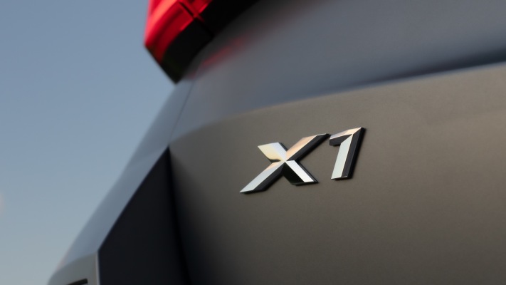 BMW X1 xDrive23i M Sport UK Version 2023. Desktop wallpaper