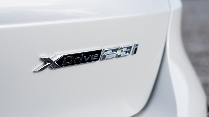 BMW X1 xDrive23i xLine UK Version 2023. Desktop wallpaper