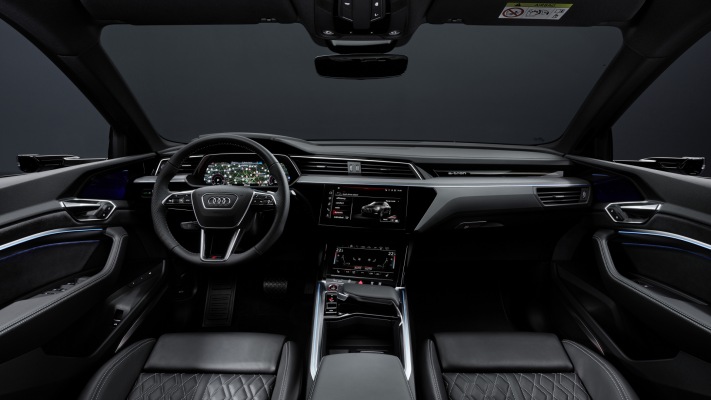 Audi SQ8 Sportback e-tron quattro 2024. Desktop wallpaper