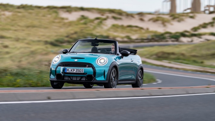 MINI Cooper S Convertible Seaside Edition 2023. Desktop wallpaper