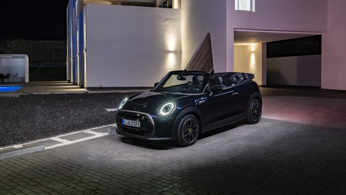 MINI Cooper SE Convertible 2023. Desktop wallpaper