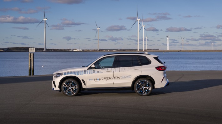 BMW iX5 Hydrogen Concept 2023. Desktop wallpaper