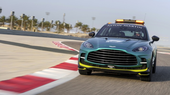 Aston Martin DBX 707 F1 Medical Car 2023. Desktop wallpaper