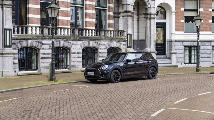 MINI Clubman Final Edition 2023. Desktop wallpaper