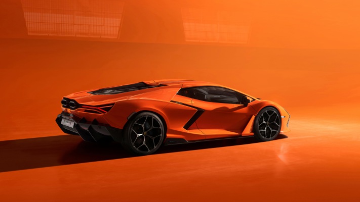 Lamborghini Revuelto 2024. Desktop wallpaper