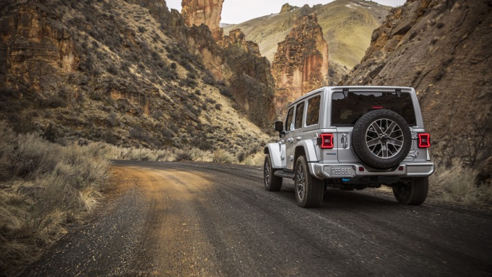 Jeep Wrangler High Altitude 4xe 2024. Desktop wallpaper