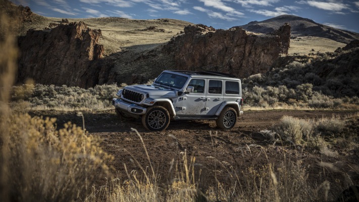 Jeep Wrangler High Altitude 4xe 2024. Desktop wallpaper