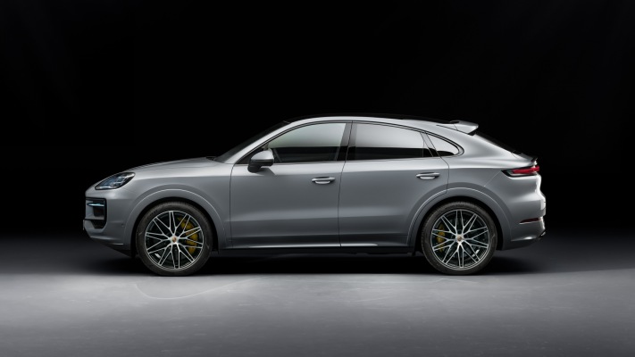 Porsche Cayenne S Coupe 2024. Desktop wallpaper