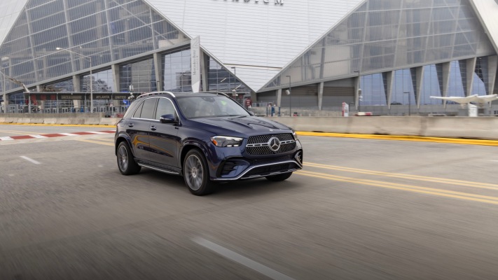 Mercedes-Benz GLE 450e 4MATIC USA Version 2024. Desktop wallpaper