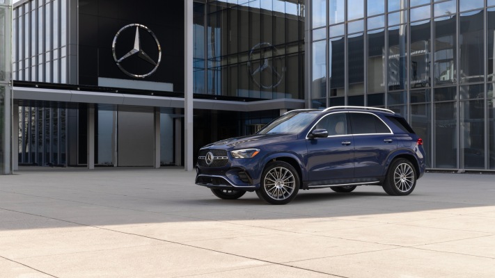 Mercedes-Benz GLE 450e 4MATIC USA Version 2024. Desktop wallpaper