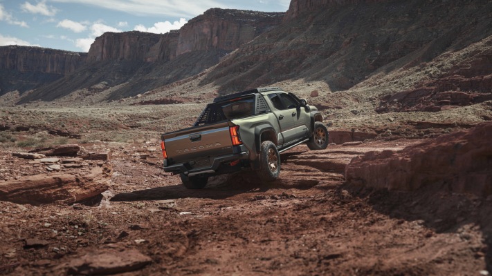 Toyota Tacoma Trailhunter 2024. Desktop wallpaper