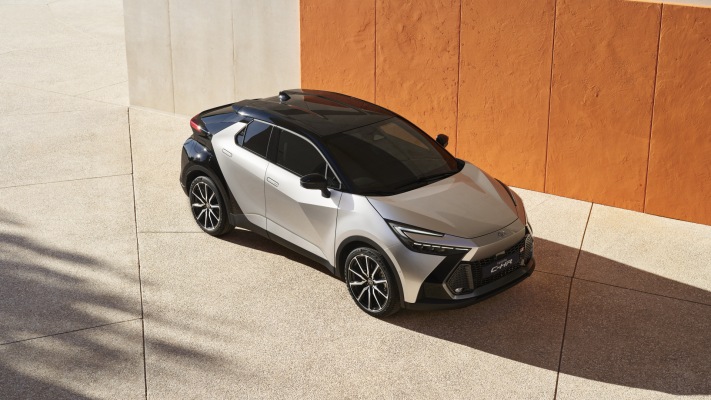 Toyota C-HR 2023. Desktop wallpaper