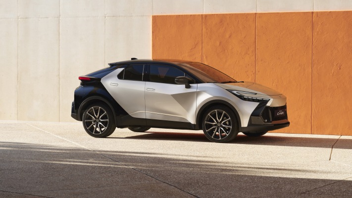 Toyota C-HR 2023. Desktop wallpaper