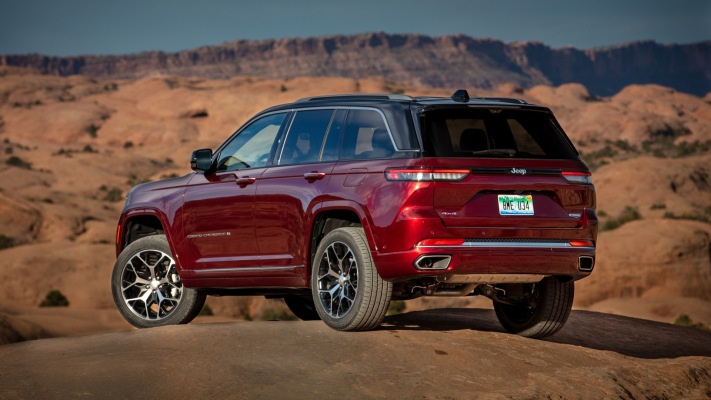 Jeep Grand Cherokee Summit Reserve 2024. Desktop wallpaper