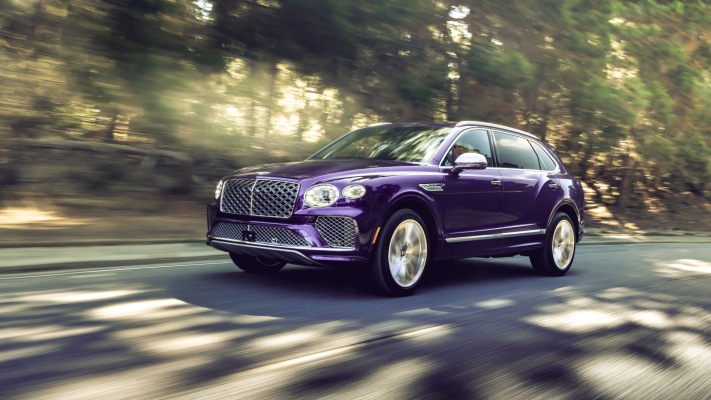 Bentley Bentayga Extended Wheelbase Mulliner 2024. Desktop wallpaper