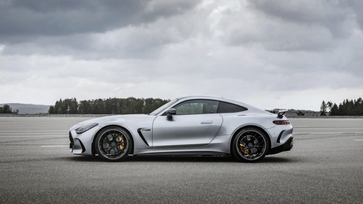 Mercedes-AMG GT 63 4MATIC+ Coupe 2024. Desktop wallpaper