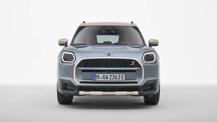 MINI Countryman SE ALL4 2024. Desktop wallpaper