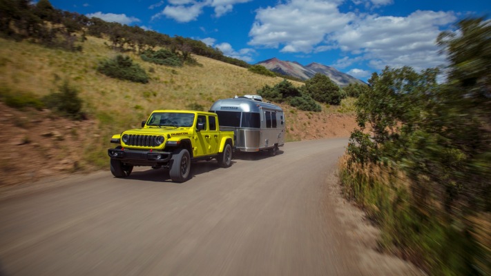 Jeep Gladiator Rubicon X 2024. Desktop wallpaper