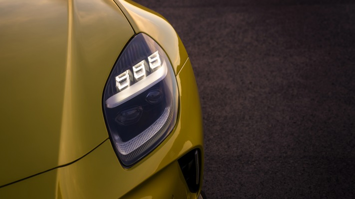 Aston Martin Vantage 2025. Desktop wallpaper