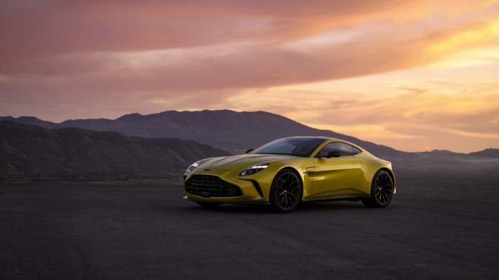 Aston Martin Vantage 2025. Desktop wallpaper