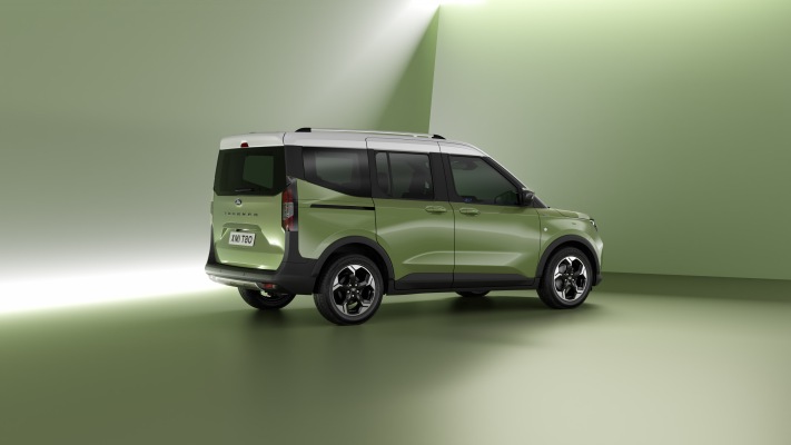 Ford Tourneo Courier Active 2024. Desktop wallpaper