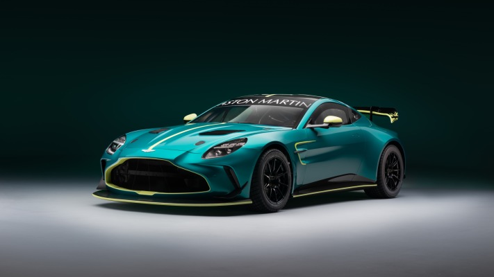 Aston Martin Vantage GT4 2024. Desktop wallpaper