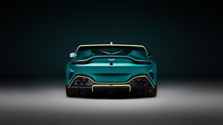 Aston Martin Vantage GT4 2024. Desktop wallpaper