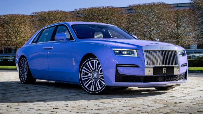 Rolls-Royce Ghost Extended Expressionism 2024. Desktop wallpaper