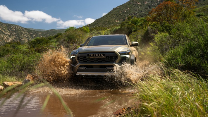 Toyota Tacoma i-Force Max TrailHunter 2024. Desktop wallpaper