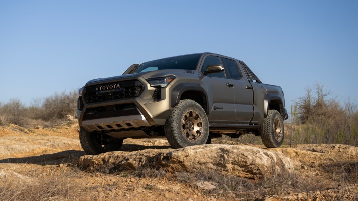 Toyota Tacoma i-Force Max TrailHunter 2024. Desktop wallpaper