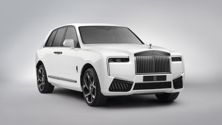 Rolls-Royce Black Badge Cullinan Series 2 2025. Desktop wallpaper