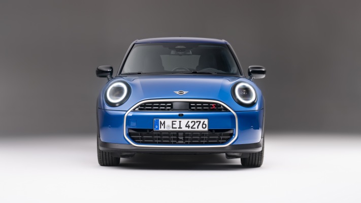 MINI Cooper S 5-door 2025. Desktop wallpaper