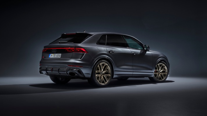 Audi RS Q8 2025. Desktop wallpaper