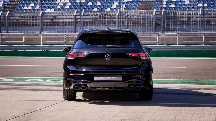 Volkswagen Golf R Black Edition 2025. Desktop wallpaper