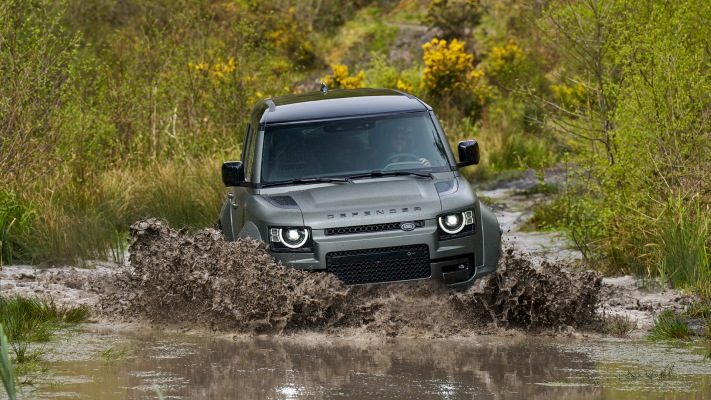 Land Rover Defender Octa 2025. Desktop wallpaper