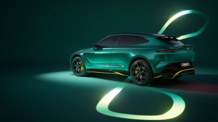 Aston Martin DBX 707 AMR24 2024. Desktop wallpaper