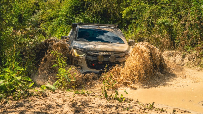 Isuzu D-Max Mudmaster 2025. Desktop wallpaper